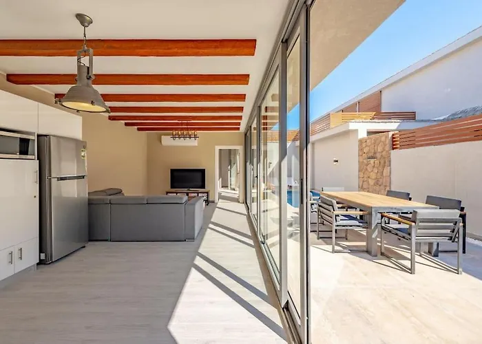 Modern & Comfy 2br In Bali, El Gouna I Private Patio And Heated Pool *